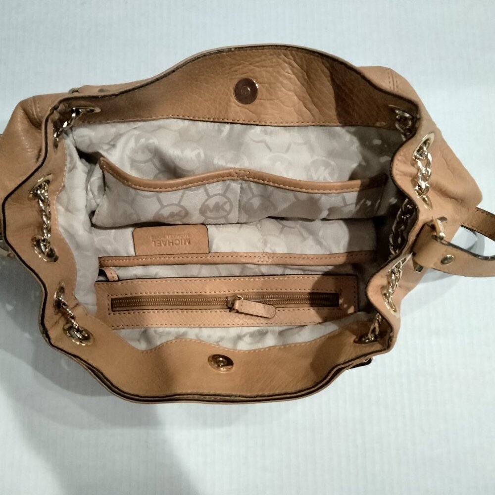 MICHAEL Michael Kors Tan Pebbled Leather Shoulder Bag - Picture 10 of 12